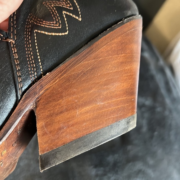 Booties - Picture 4 of 5